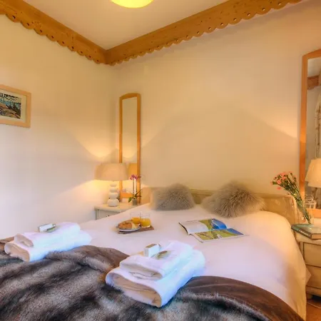 Les Chosalets Sleeps 7 *